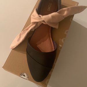 NIB Toms Jutti Black D’Orsay Flats with Bow